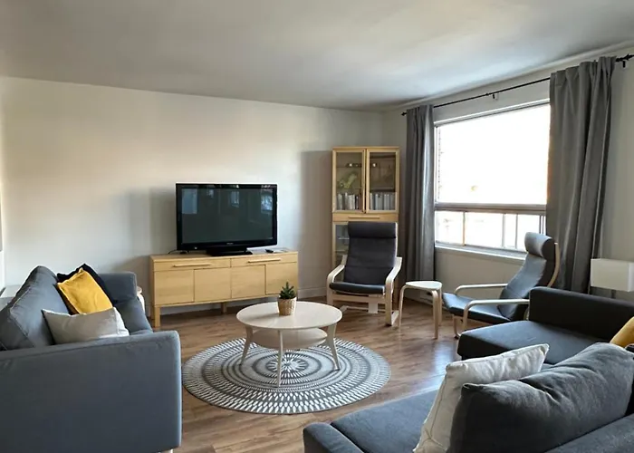 881 L\'Appartement Familial