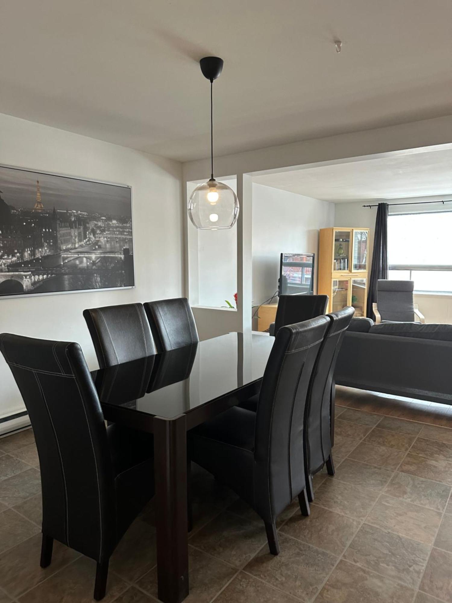 Apartment 881 Familial Quebec City