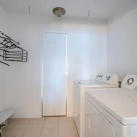 881 L'Appartement Familial Quebec City Exterior photo